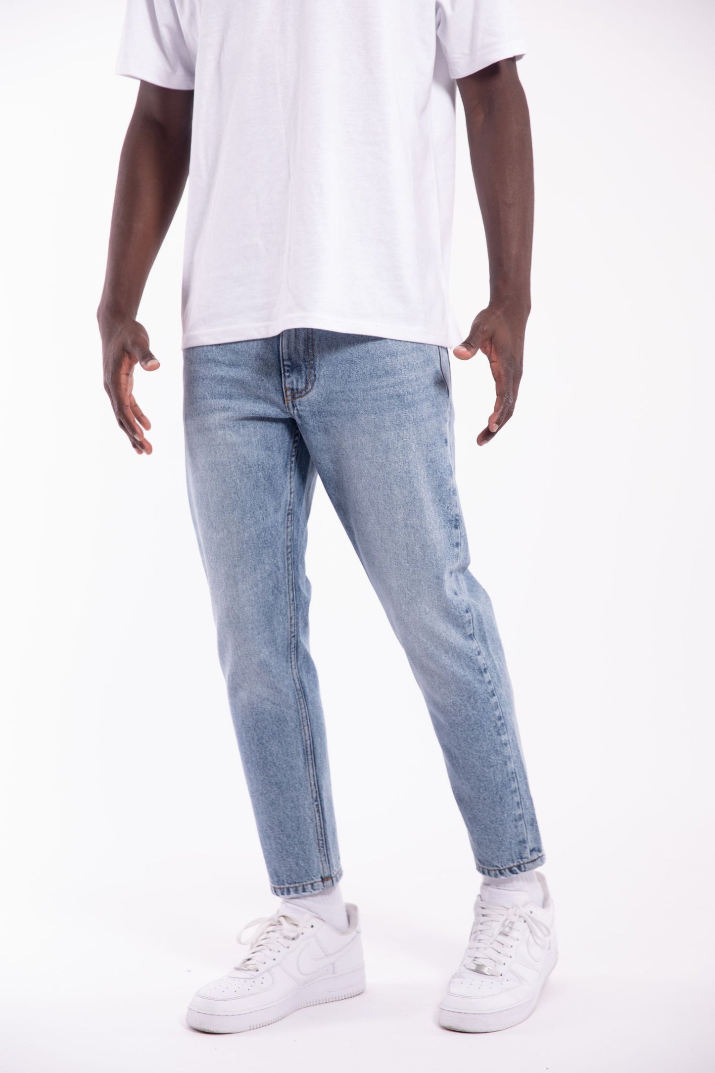 Rigid Tapered Fit Jeans